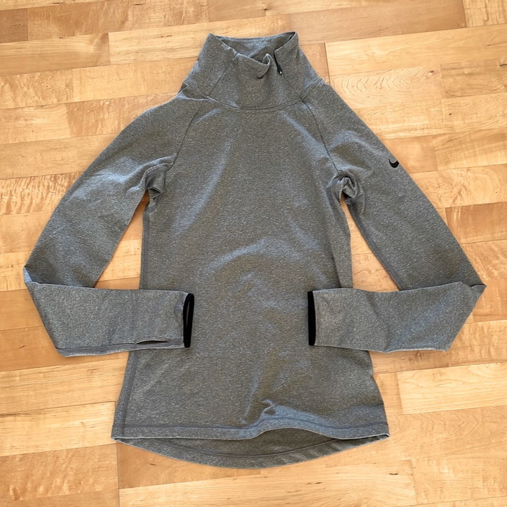 New Nike dri-fit gray small long sleeve workout athletic top shirt training